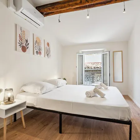 Castelet - Welkeys Apartament